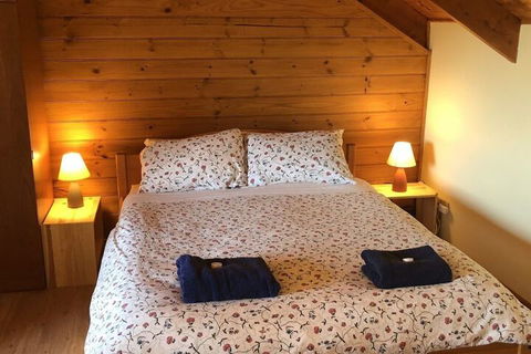 Alpine Stag Lodge Unit 1 - Broome Tourism 3
