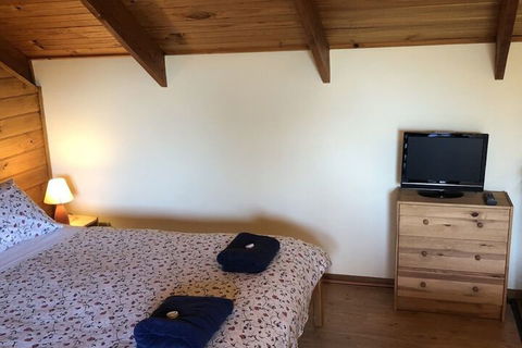 Alpine Stag Lodge Unit 1 - Broome Tourism 4