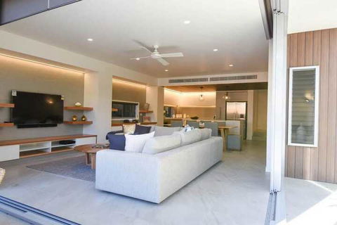 Kokos Beach House 3 - Broome Tourism 1