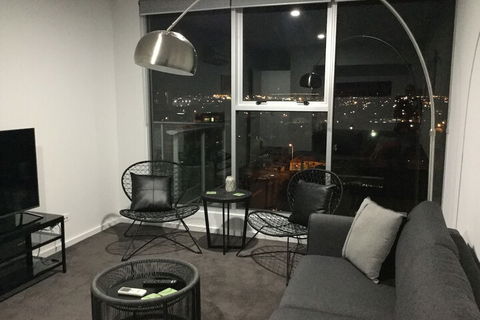 Sub Penthouse On Barkly Street - Broome Tourism 6