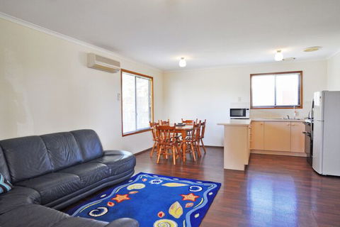 Alwyns By THE SEA PET Friendly - Broome Tourism 7