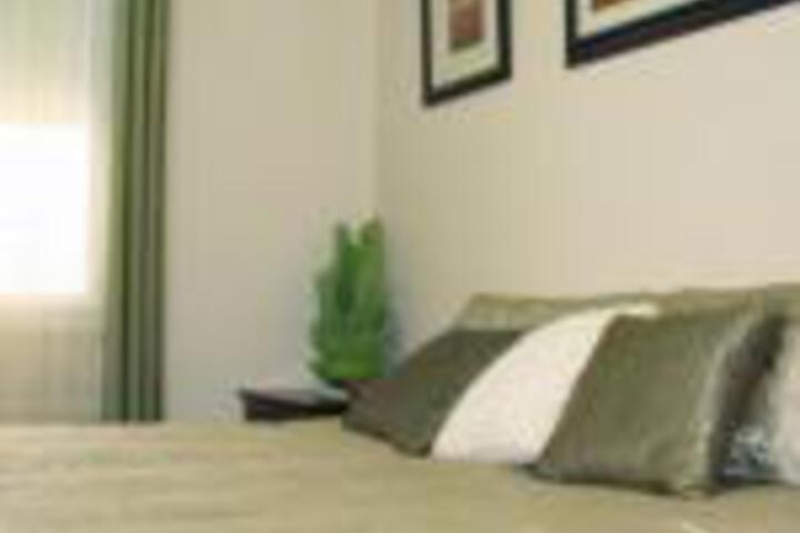  Broome Tourism