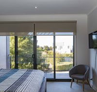 Poolside - Broome Tourism