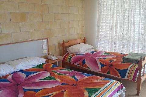 A Country View Motel - Ilbilbie - Broome Tourism 3
