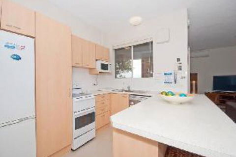 2 Bedroom Apartment Kiah Unit 16 / 53 Victoria Parade - Broome Tourism 4