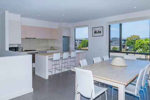 1 Sunset Place - Broome Tourism 1