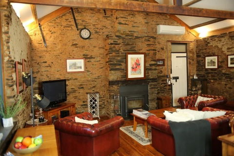 William Hunt's Retreat - Redwood Studio - Broome Tourism 3