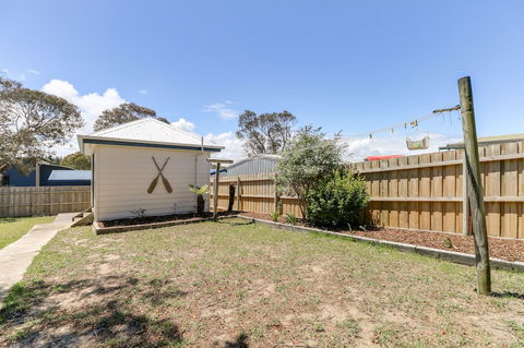 Beacon Cottage - Broome Tourism 2