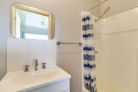 Beacon Cottage - Broome Tourism 6