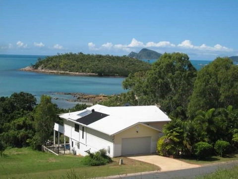 Hideaway Retreat Beach House With Pool - Broome Tourism 0