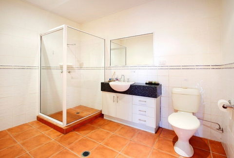 Hideaway Retreat Beach House With Pool - Broome Tourism 2