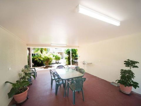 Live Love Laugh Travel Entire 2 Bdrm Villa - Broome Tourism 6