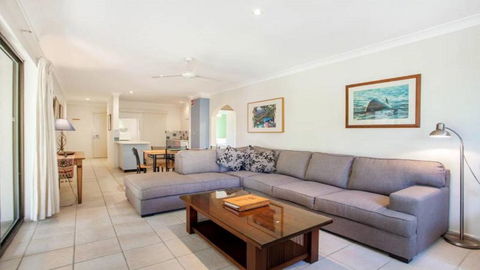 70 Lawson StreetatClarkes Beach - Broome Tourism 4