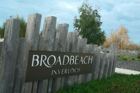 ONE LEVEL At BROADBEACH RESORT - Broome Tourism 5