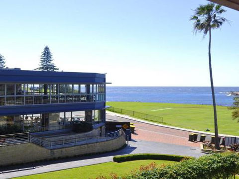 Anchorage AtHarbourside Magnificent Views - Broome Tourism 3