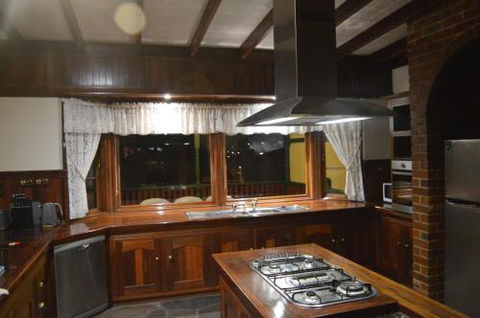 Gargoyle Lodge - Broome Tourism 2