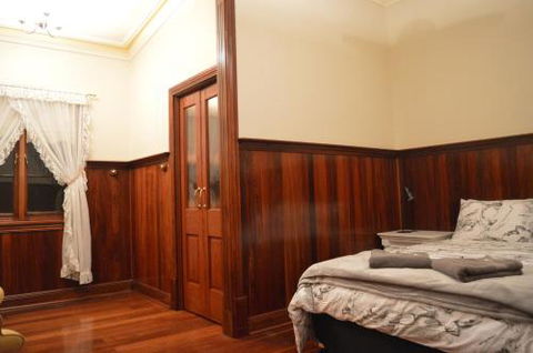 Gargoyle Lodge - Broome Tourism 0