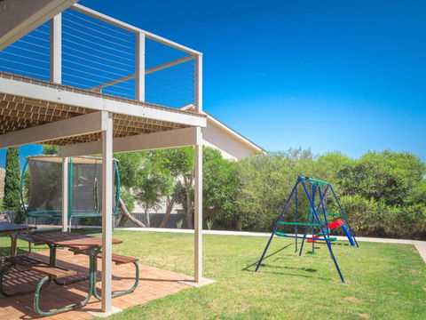 Footprints At Carrickalinga 31 Solitude Drive - Broome Tourism 2