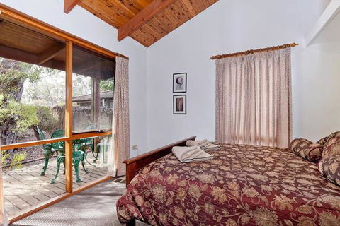 Canyon Cottage - Broome Tourism 3