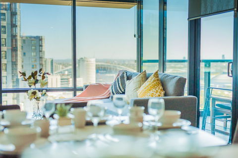Luxury 2bed2bath APT @opaltower +view - Broome Tourism 5