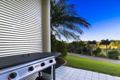 Daydream On The Greens - Broome Tourism 4