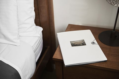 Plough Hotel - Broome Tourism 2