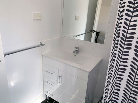 Baths Motel - Broome Tourism 2