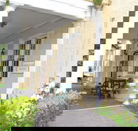 Georgian Court Bed  Breakfast - Broome Tourism
