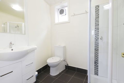 Graham Apartments - Broome Tourism 7