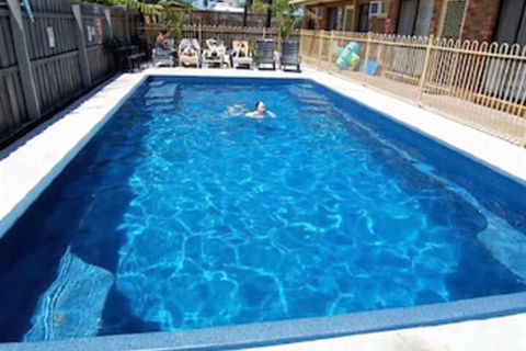 Allambi Holiday Apartments - Broome Tourism 5