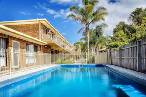 Allambi Holiday Apartments - Broome Tourism 0