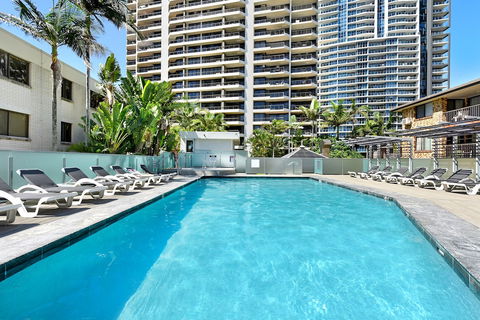 Surfers Century Oceanside Apartments - Broome Tourism 2