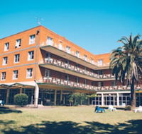 Greenwich Village Accommodation Hostel - Broome Tourism