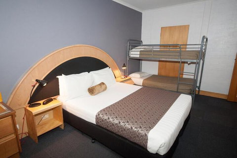 The Capital Airport Motel - Broome Tourism 3