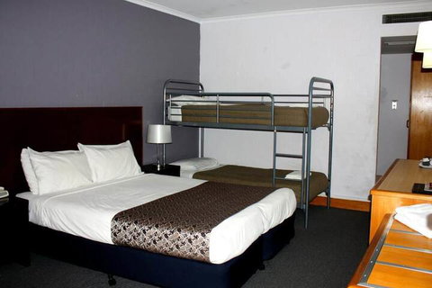 The Capital Airport Motel - Broome Tourism 4