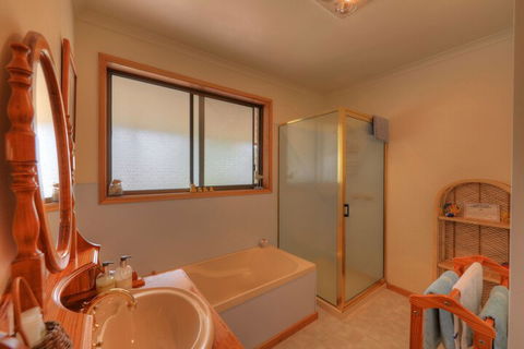 Sea Change Safety Cove - Broome Tourism 4