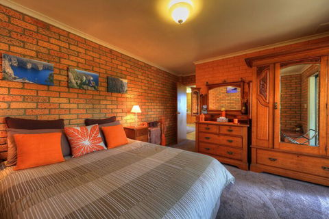 Sea Change Safety Cove - Broome Tourism 7