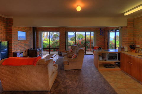 Sea Change Safety Cove - Broome Tourism 3