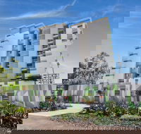Direct Hotels  Kensington at Central - Broome Tourism