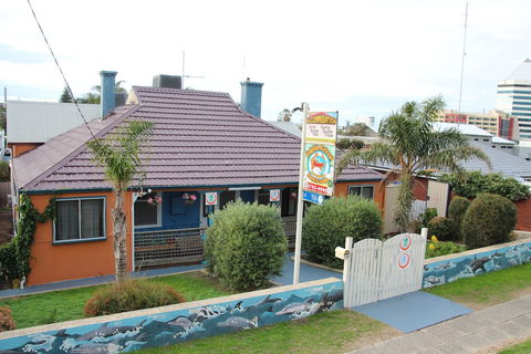 Dolphin Retreat Bunbury - Broome Tourism 1