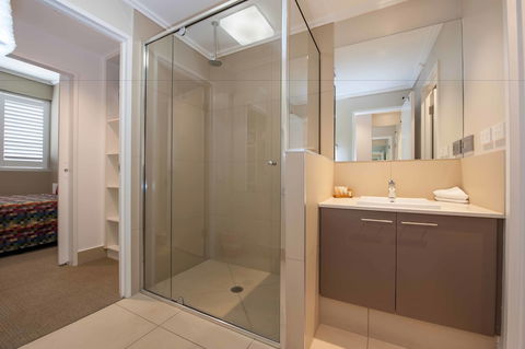 Laguna Apartments - Broome Tourism 4