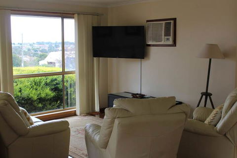 Australian Home Away At Doncaster Andersons Creek 2 - Broome Tourism 5