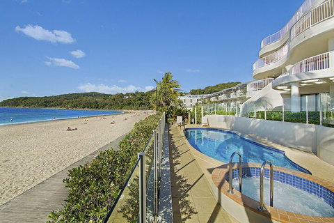 La Mer Noosa - Broome Tourism 1