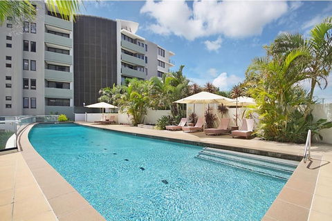 Ambience On Burleigh Beach - Broome Tourism 2