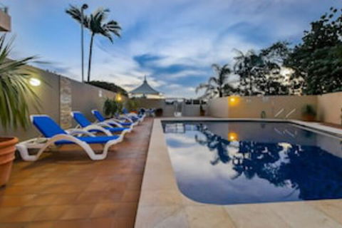 Waterways Luxury Apartments - Broome Tourism 0