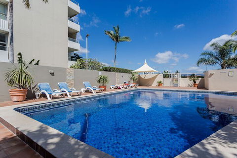 Waterways Luxury Apartments - Broome Tourism 5