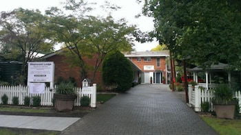 Westwood Lodge Apartments - Broome Tourism 0