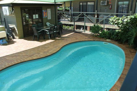 Lake Forbes Motel - Broome Tourism 4