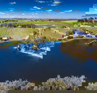 Stonewell Cottages  Vineyards - Broome Tourism