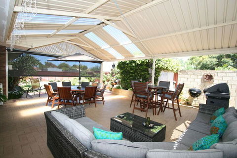 Safety Bay Guest House - Broome Tourism 1